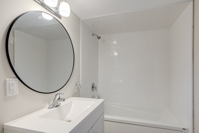 Photo - 64 Collete Crescent Unit Upper