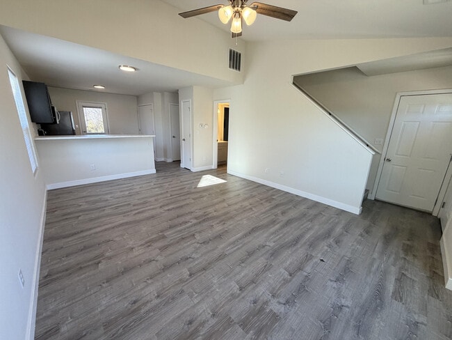 Photo - 1701 Hanover Blvd