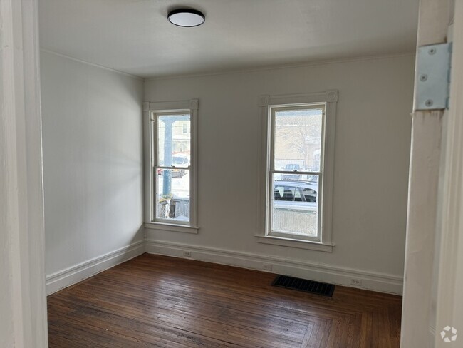 Building Photo - 136 S Orchard St Unit #1 Rental