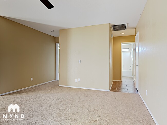 Photo - 24 W Ingram St