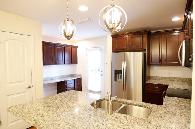 Photo - 2570 River Trail Dr