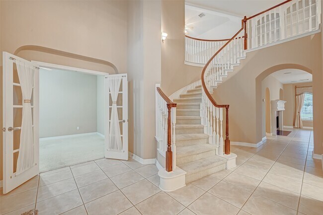 Photo - 22518 Silvermist Ln