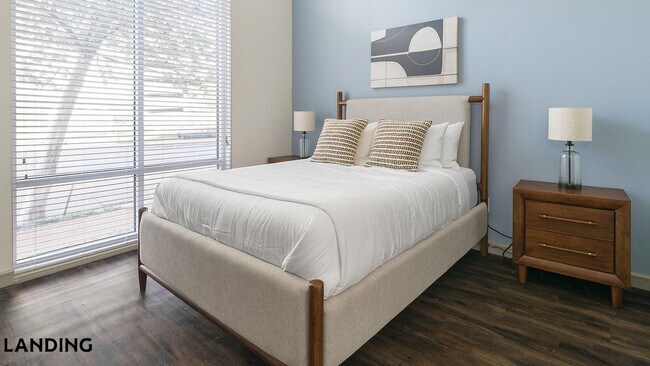1711 Caroline St Unit 106