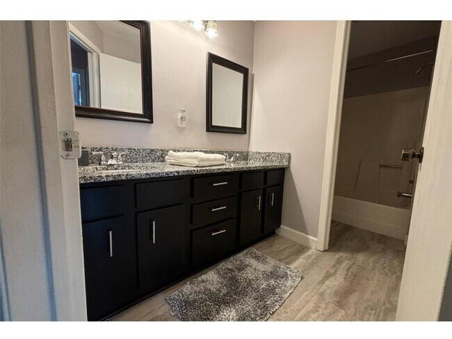 Photo - 7301 W 101st St Unidad 102