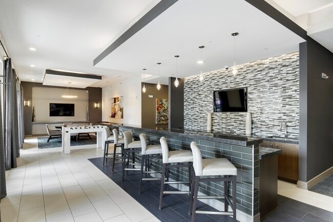 Photo - Lantower Waverly