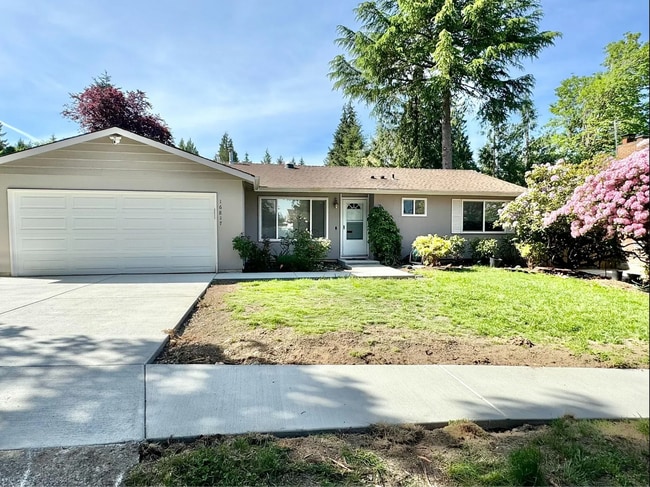 Charming 3 Bed/2 Bath Single Family Home i... - Charming 3 Bed/2 Bath Single Family Home i...