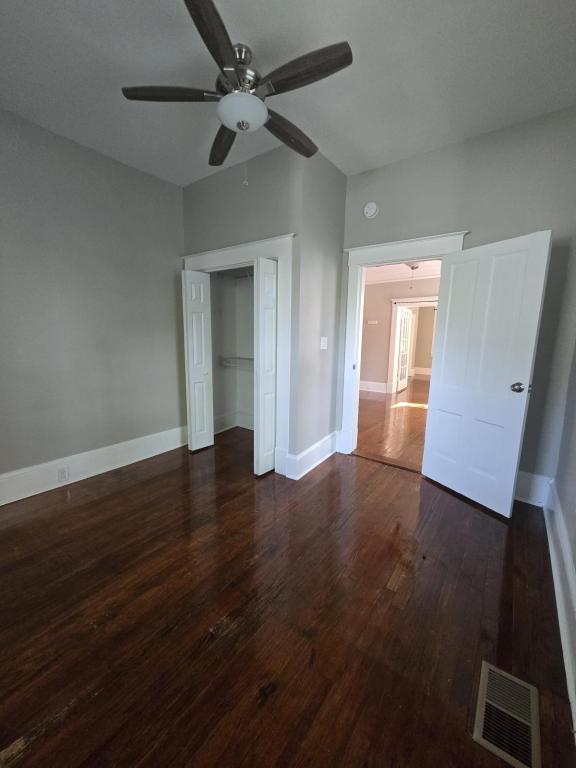 Photo - 655 E Henry St