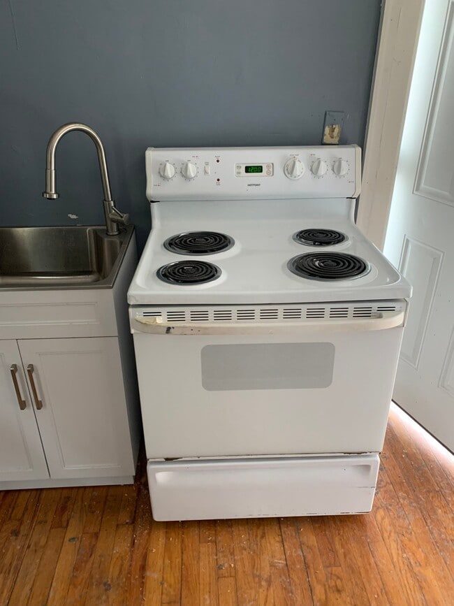 Photo - 3625 Bedford St Unit B