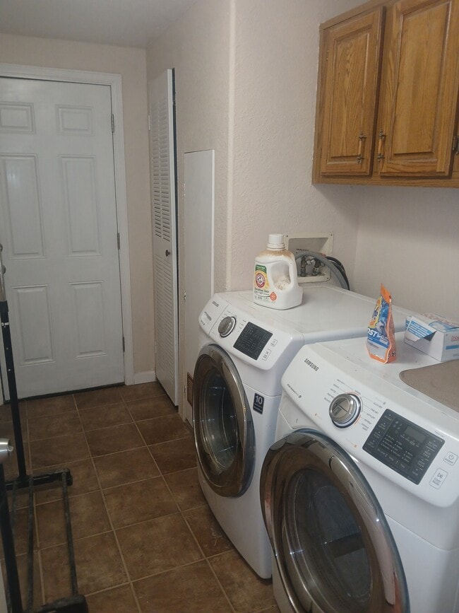 Photo - 18233 CO-115