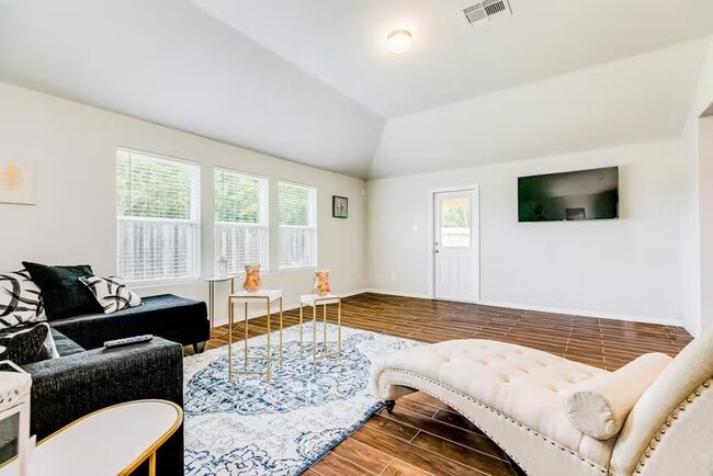 Photo - 7223 Foxwood Mist Trl