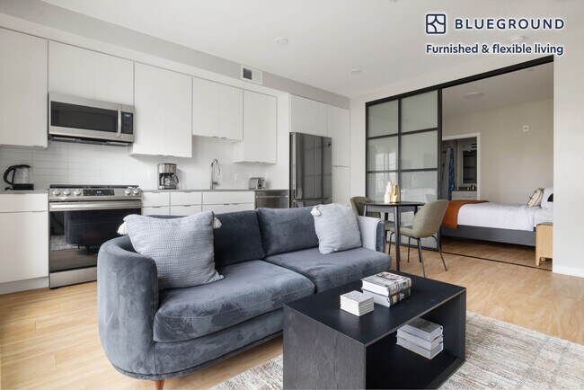 Photo - 2210 Wisconsin Ave NW Unidad SI FL3-ID963