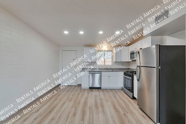 Photo - 3042 N Sparkman Blvd