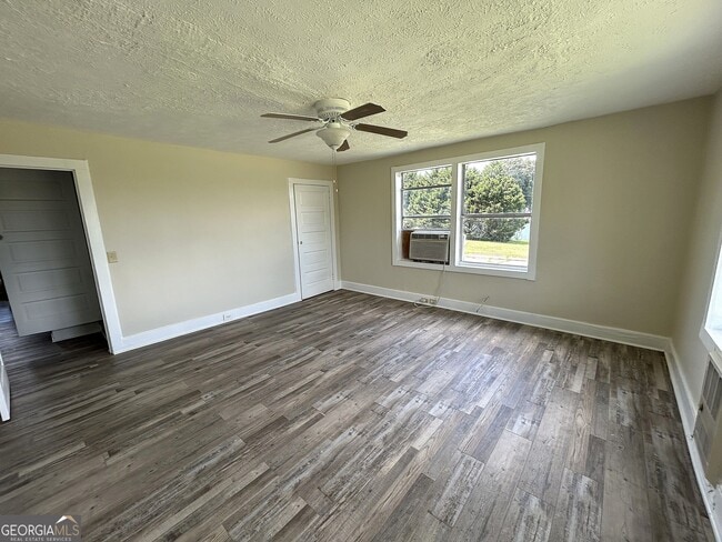 Photo - 2455 Pegasus Parkway