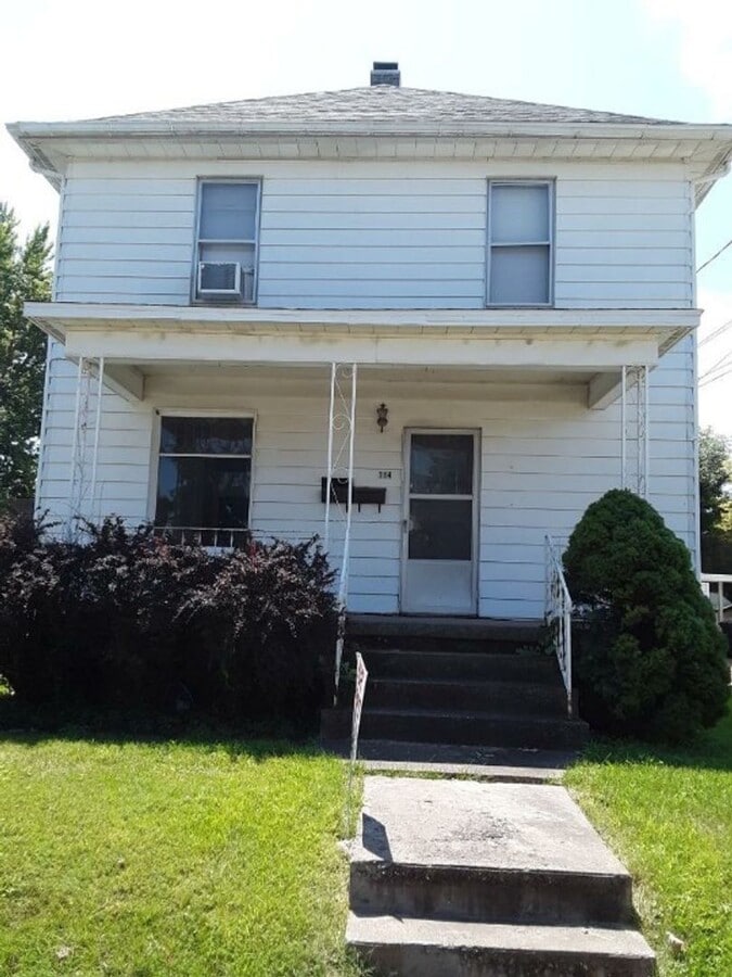 Photo - 707-714 18th Avenue A