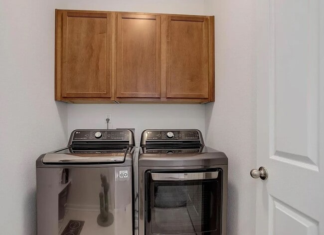 Photo - 9643 Birch Ln