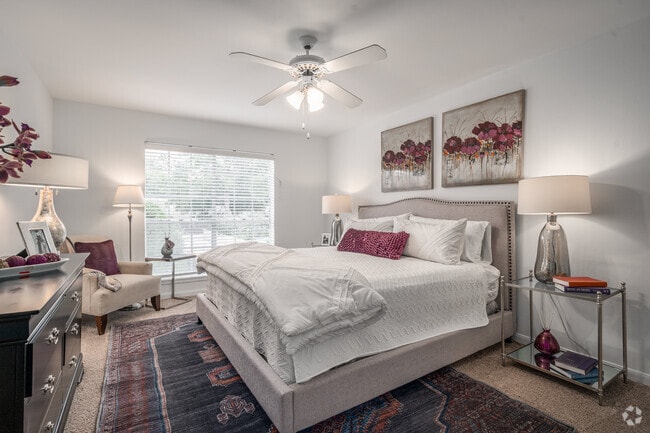 2HAB, 2BA - 1,560 ft² - Habitación principal - 9900 on Memorial