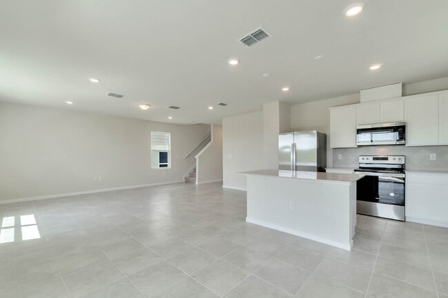Photo - Available on 08/10! Desirable 4-Bedroom Home in Scenic Ridgeview Community
