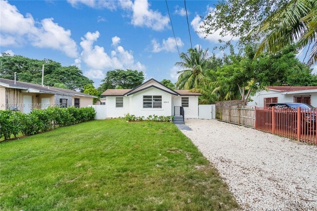 Photo - 2443 NW 55th St