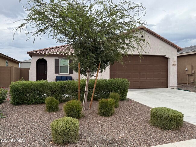 38114 N Front Runner Ln