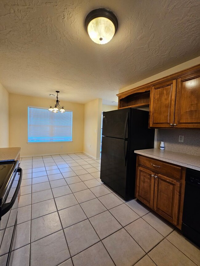 Photo - 867 Rambling Oaks Dr