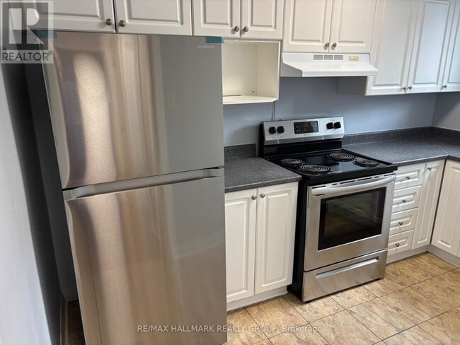 Photo - 1064 Merivale Rd Unit 2
