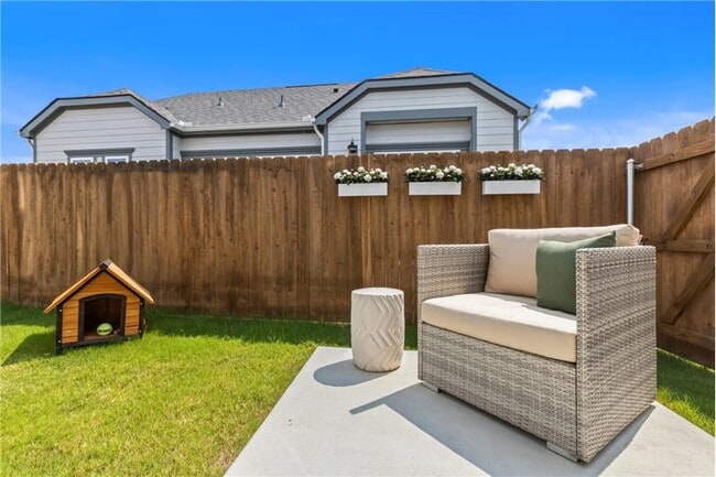 Photo - 8581 Creekfield Dr