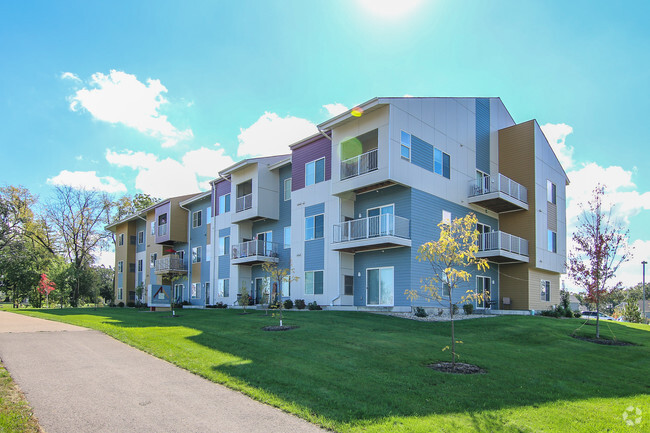 Building Photo - Artisan Square Rental