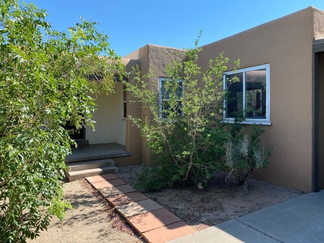 MONTE VISTA NORTH/UNM 3 Bedroom 1 Bath - MONTE VISTA  NORTH/UNM 3 Bedroom 1 Bath House