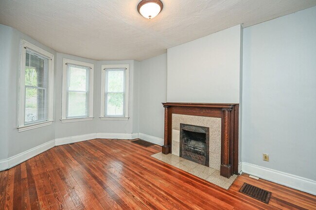 2125 W Clifton Ave Unit A