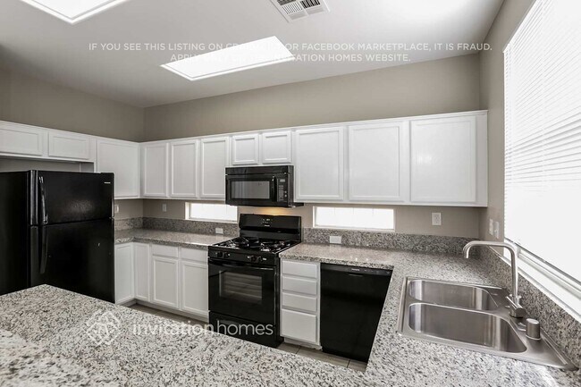 Photo - 7028 Wonderberry St