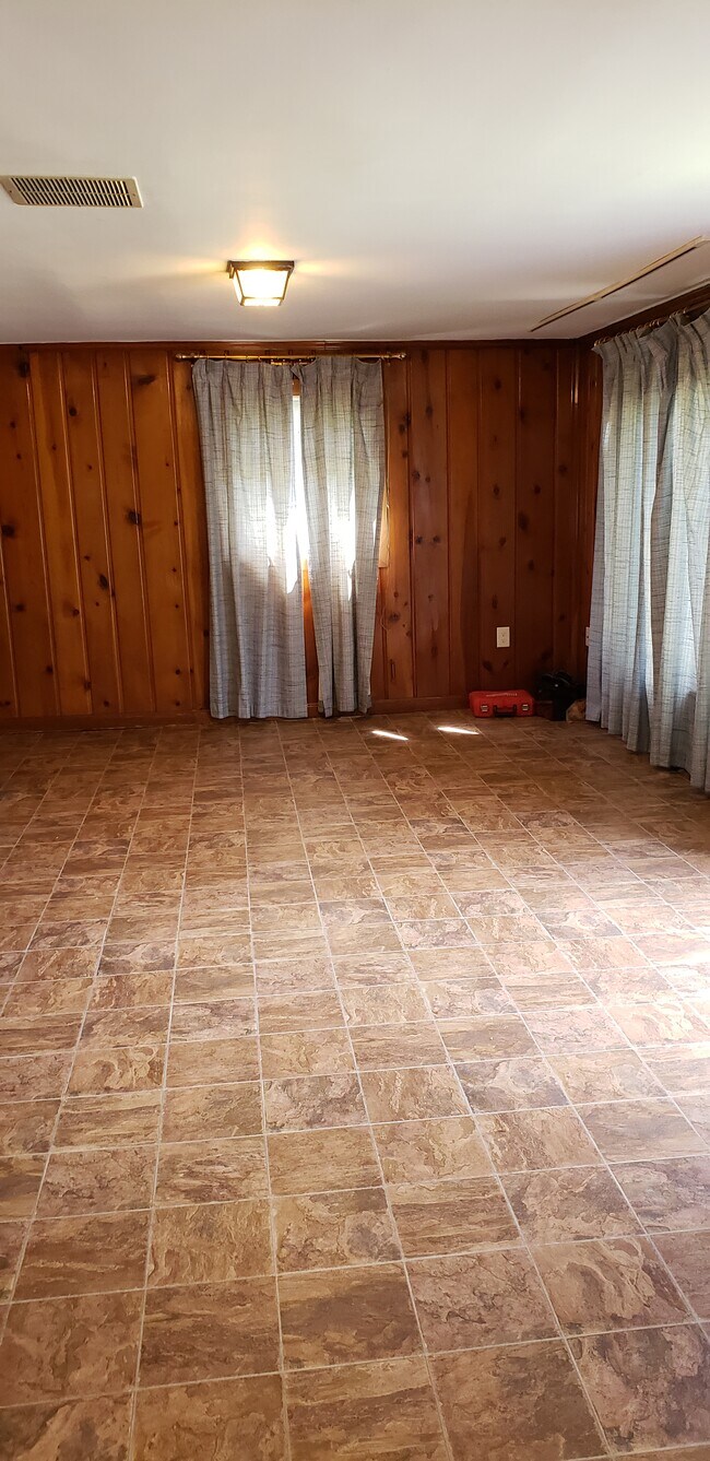 Photo - 3108 Collard St