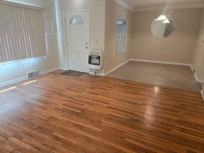 Photo - 1460 Gravel Ridge Dr