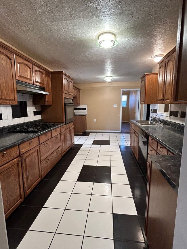 Photo - Large Family Home close to Schools