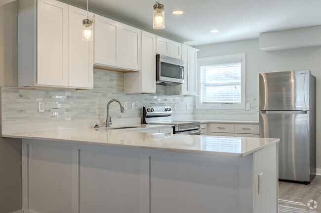 2BR, 1.5BA - 1100SF - Kitchen