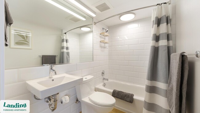 Photo - 135 Adams St Unidad 506