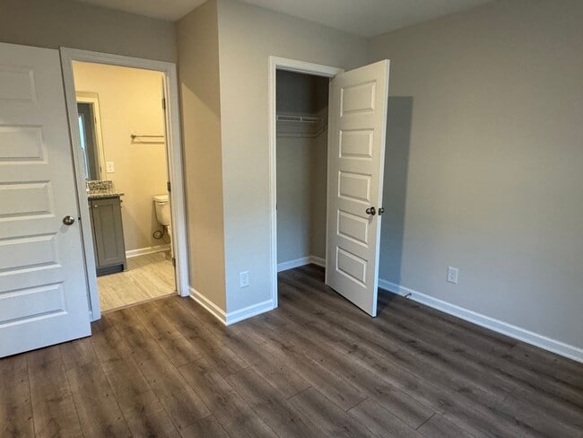 Photo - 203 Mountaindale Dr