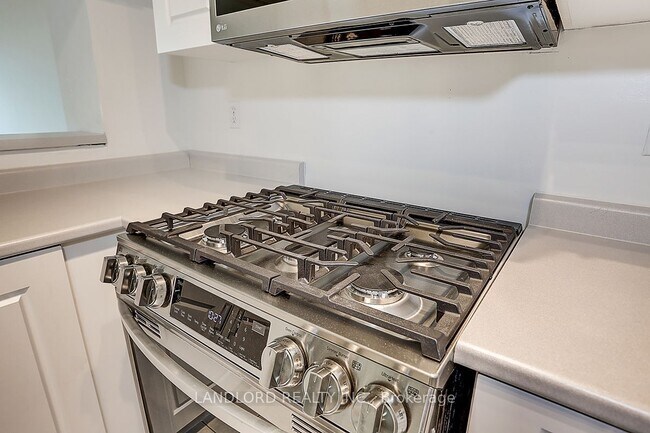 Photo - 190 Manitoba St Unit 811