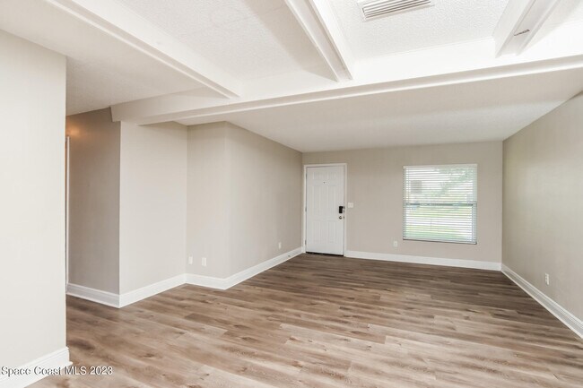 Photo - 1763 Fallon Blvd NE