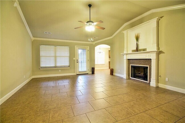 Photo - 3007 SW Waterleaf Ave
