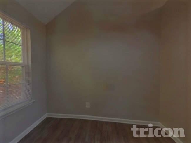 Photo - 8820 Kismet Dr