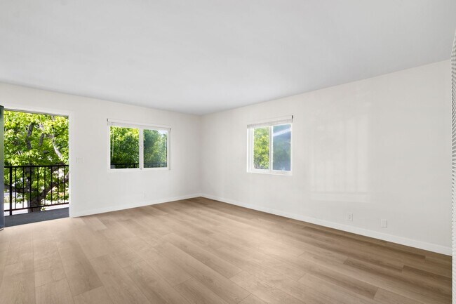121 E Bay St Unit 121D