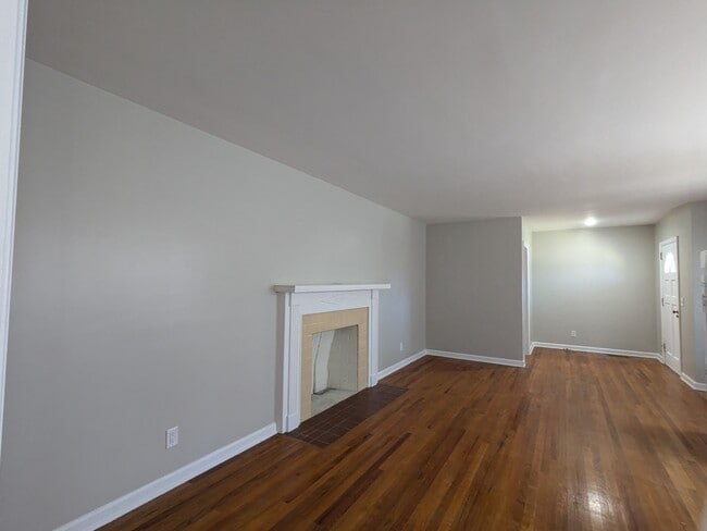 Photo - 307-319 W Wesley Ave