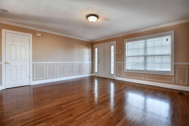 Photo - Pet Friendly Three Bedroom with Bonus!