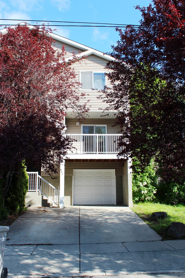 Photo - 433 NE Morton St