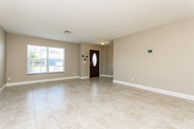 Photo - 3278 Amberley Park Cir