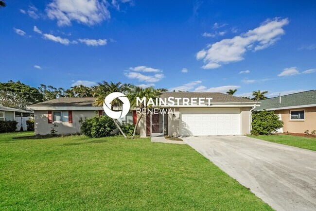Building Photo - 3 Bedroom Pet-Friendly Home in Fort Myers, FL with Main Street Renewal