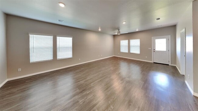 Photo - 10300 NW 27th St