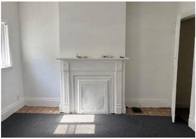 Building Photo - 1102 Langtry St