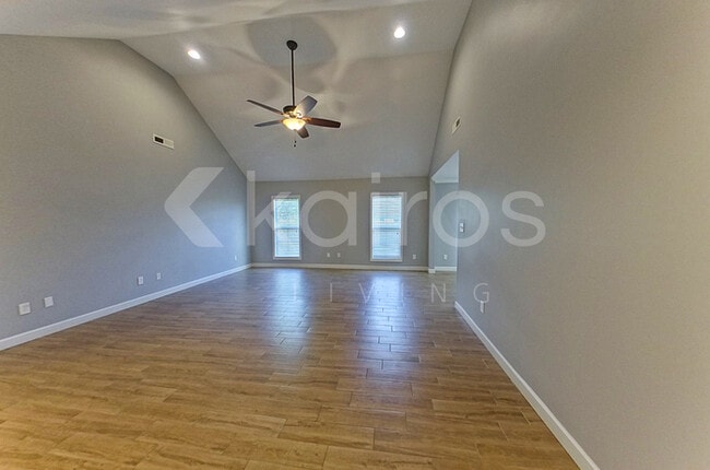 Photo - 706 Hickory Ave