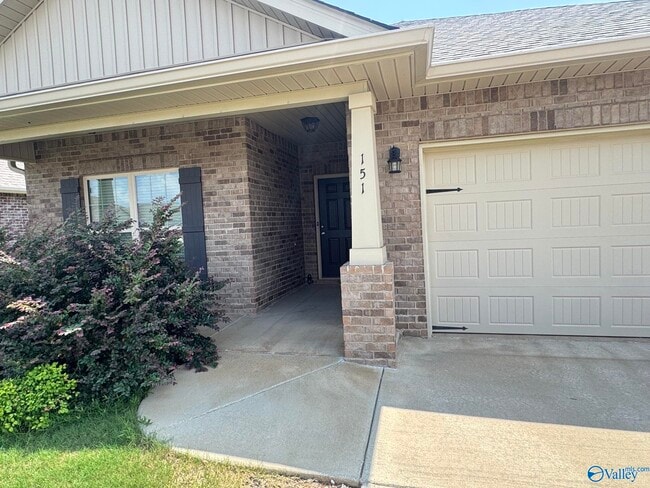 Photo - 151 Williams Pointe Boulevard SW